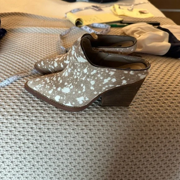 Vintage Havana Tan and Cream Patterned Mules - Picture 6 of 7